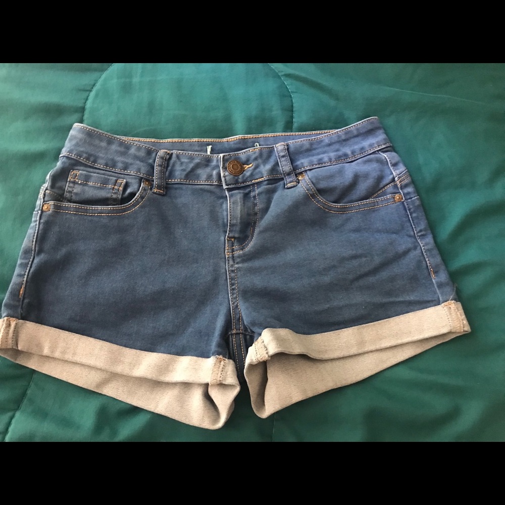 Short shorts